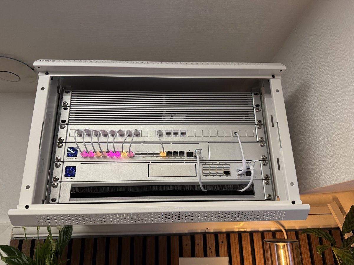 Nicholas E Jones tweet media