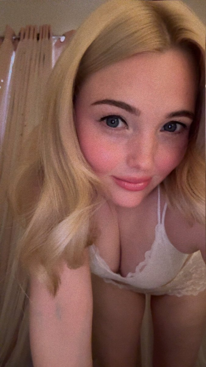 Caroline Grace tweet media