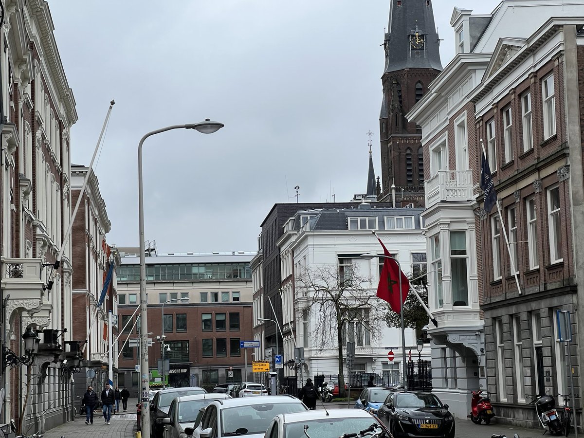 TheBobbyDixon's tweet image. You WON’T BELIEVE what I just spotted (hint: 🇲🇦) in the middle of The Hague, Netherlands! 🇳🇱😱

The #Moroccan 🇲🇦 flag waving proudly! Just last week I was in Tangier with my family!

#MoroccanFlag #TheHague