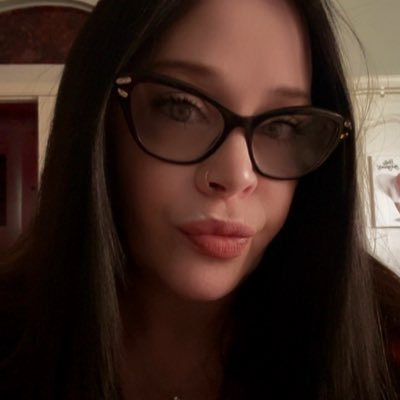 Friends if you are not following my friend <a href="/BabyDollDeeee/">Dee ~ THE TIME HAS ARRIVED WE MUST UNITE🇺🇸🇺🇸</a>  please consider adding her she is currently at 9700 let’s help her get to 10100