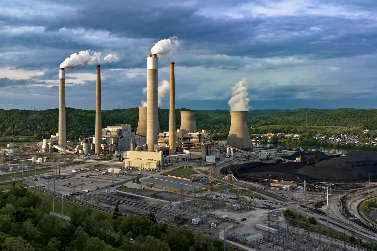 Yale University tweet media