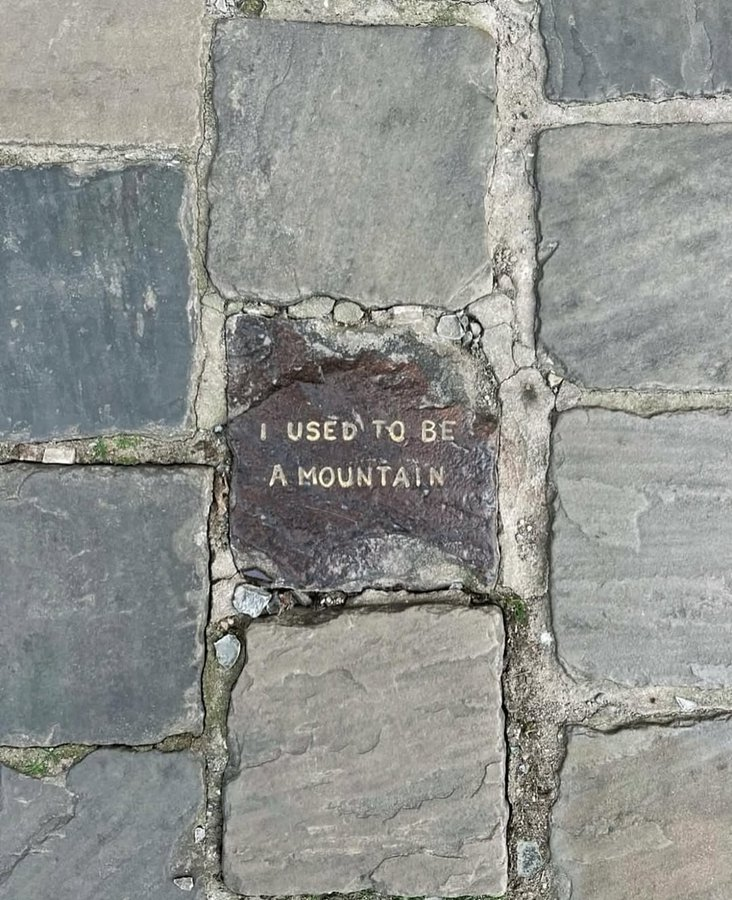 "Eskiden bir dağdım."