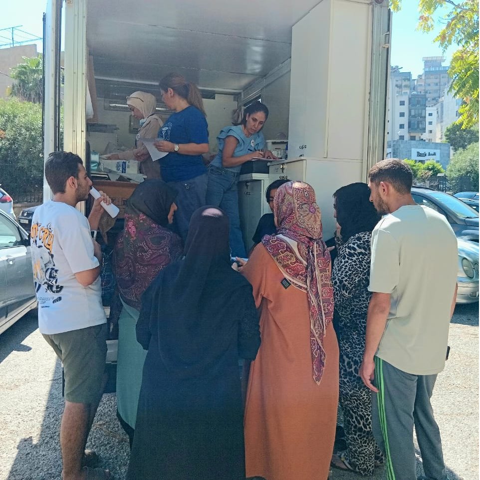 HOMEforHim's tweet photo. Violence in Lebanon has displaced 780,000 people within days. Families in shelters are struggling to access medical care.
HOME is mobilizing medical teams to provide medical care to displaced families.
Stand with them. Donate: https://t.co/LPHQ2RHIFz
#LebanonCrisis #MiddleEastWar https://t.co/6sSoFWG0Uz