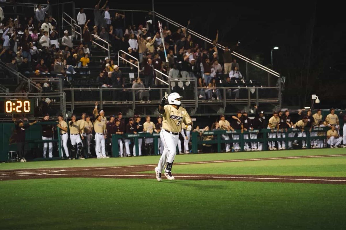 BarstoolTXST's tweet photo. https://t.co/fXblAGqEKc