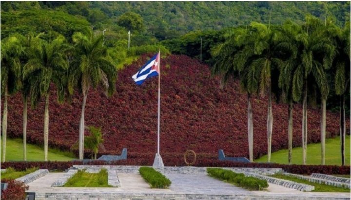 El 11 de marzo de 1958, es creado el Segundo Frente Oriental Frank País, bajo el mando del entonces Comandante Raúl Castro Ruz, luego de vencer una larga y riesgosa travesía. #CubaViveEnSuHistoria. #PorLasTunasLaVictoria #Majibacoa #Raúl.