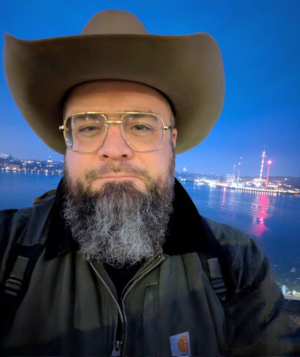 ConnollyAgs's tweet photo. In Stockholm... Crowdfunder at 84%. Deadline is the end of this week!

#TeamAgs

https://t.co/K0up9qZF06 https://t.co/Tw4OXacO34