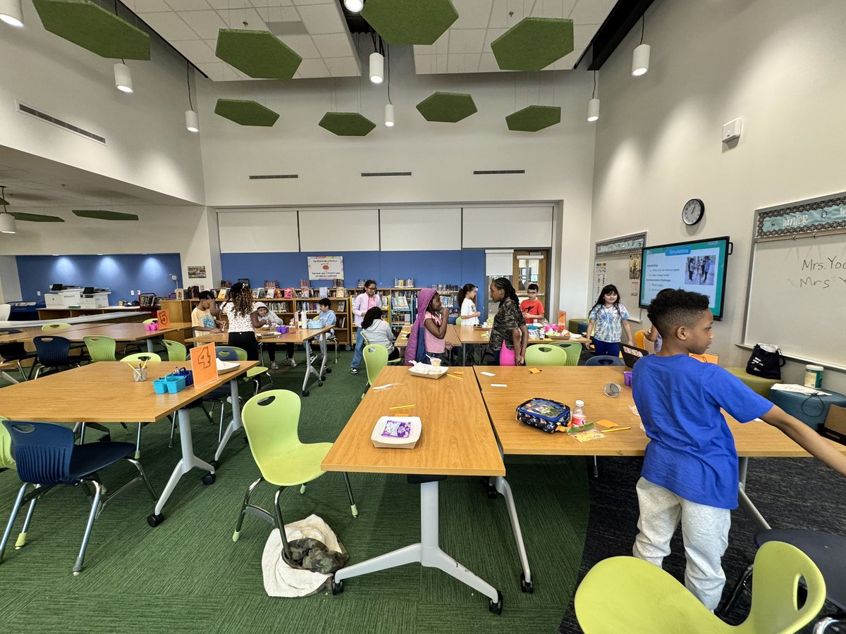 Hyun Yoo tweet media