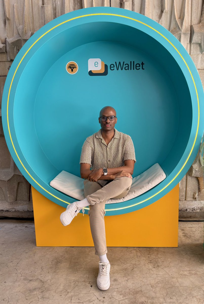 mlindoslukhele's tweet photo. Launched one of my biggest campaigns at FNB yet today. The late-nights, high (but reward-driven) pressure put into this work in December last year finally came to life and I couldn’t be more proud. 🩵
#eWallet #FNBeWallet #HelpChangesEverything https://t.co/qJF7NUSr7u