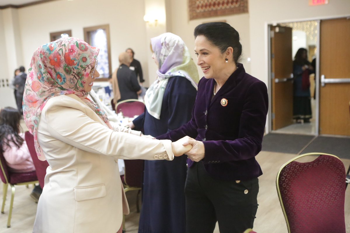 Illinois Comptroller tweet media