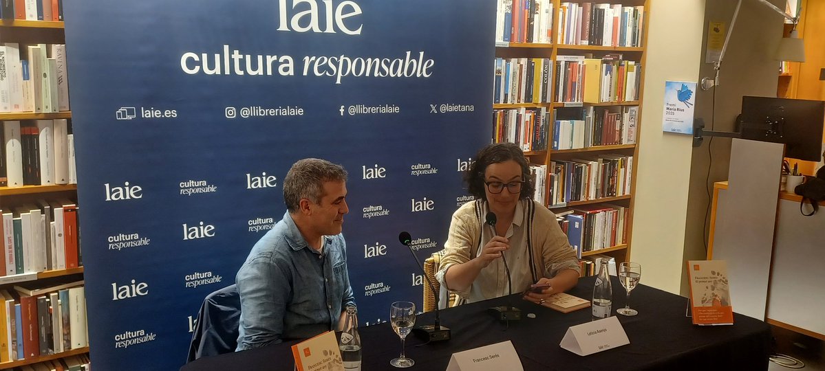 Edicions Proa tweet media