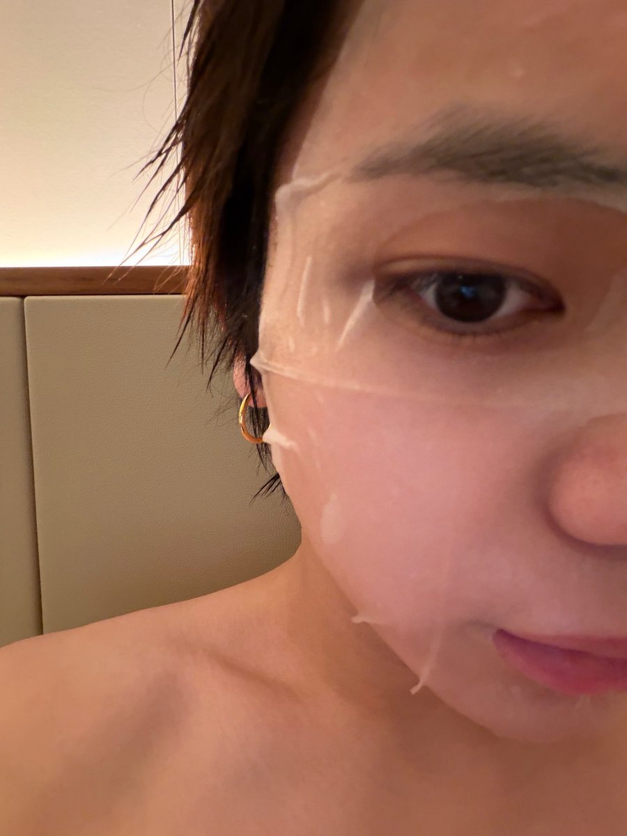 ️️ ️️ 
Yo guys, what you all doing right now? I’m off to recharge and disappear into dreamland. Don’t skip your skincare routine before bed, stay fresh even in your sleep. 
️️ ️️