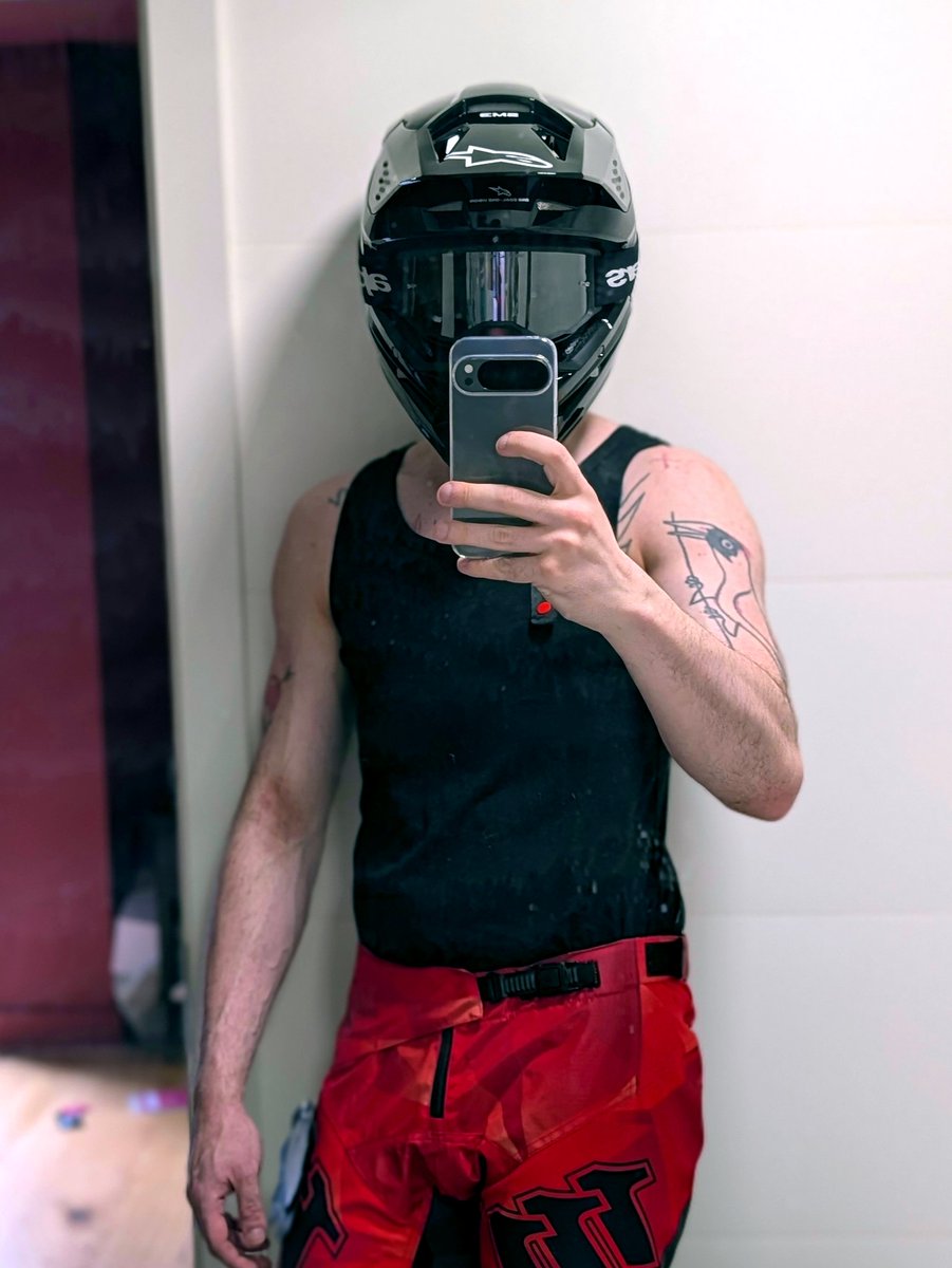 Stretching y(our) limits. tweet media