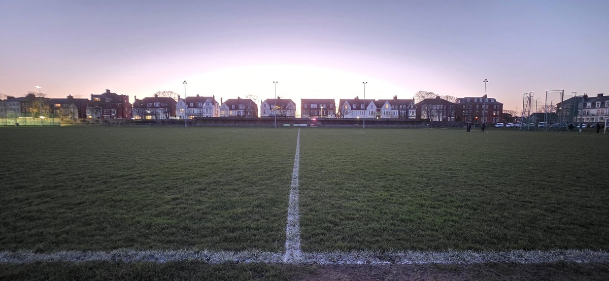 gorlestonfc's tweet photo. π We have arrived! #THEGREENS #GORCAM https://t.co/betsQABnAf