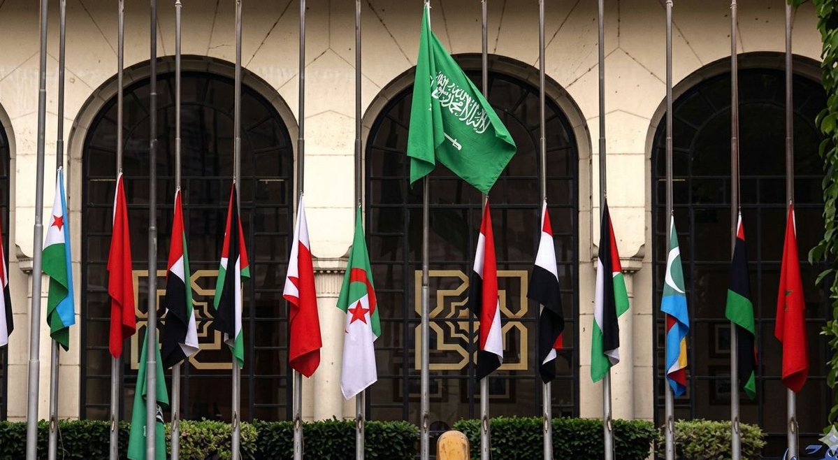 سـلام يا بيـرق يضـمّ .. الشهـادة
ماينتكس في يوم تنكيس الأعلام .

 #يوم_العلم 🇸🇦 #يوم_العلم_السعودي