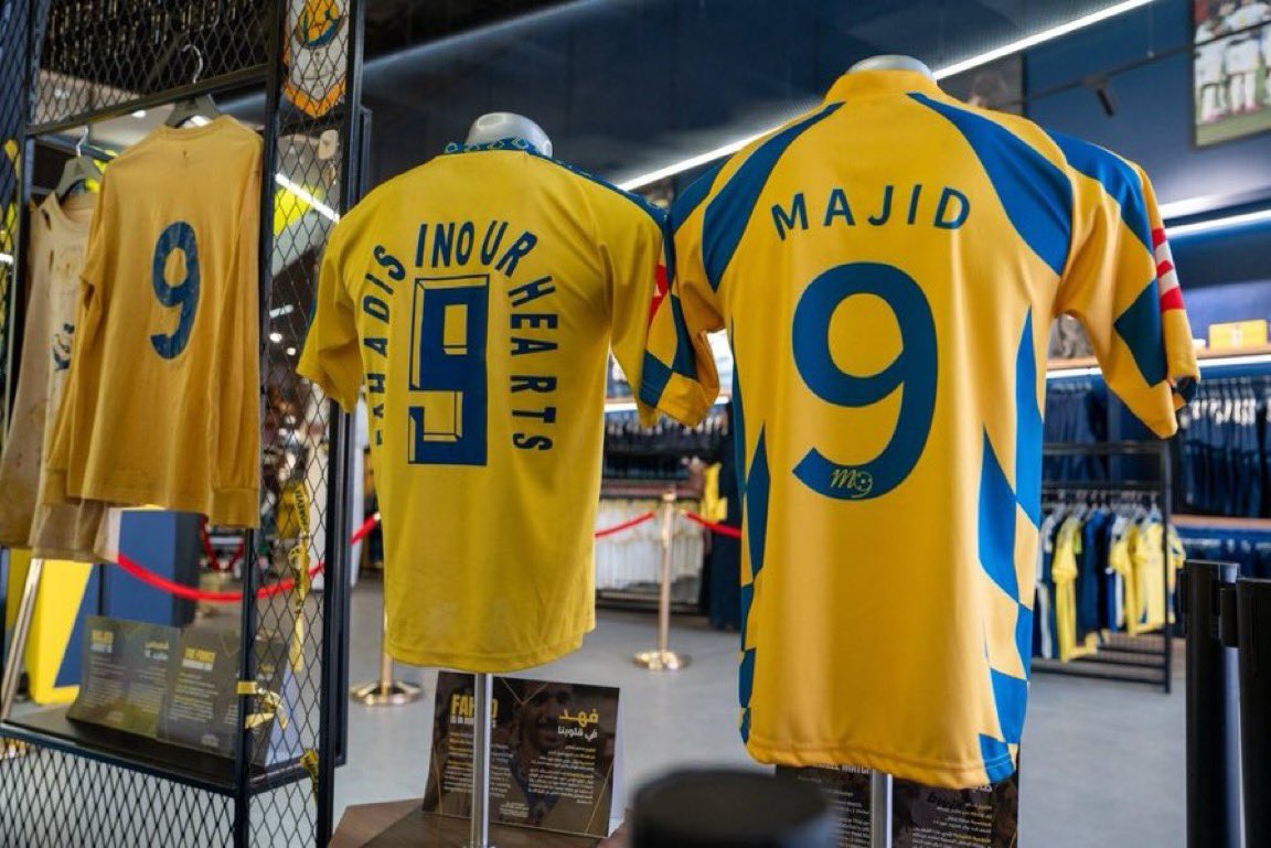 AbumNFC's tweet photo. سحب بسيط بمناسبة محبتي لكم 🎁 

تيشيرت ناديك المفضل من المتجر الافضل @hetafshop 

الشروط بسيطة : تابع حسابي ورتويت

طبعًا تيشيرت الهلال ممنوع والله مادفع فيه ريال 🚫🚫🚫🚫🚫 https://t.co/dgXPKb7cKa