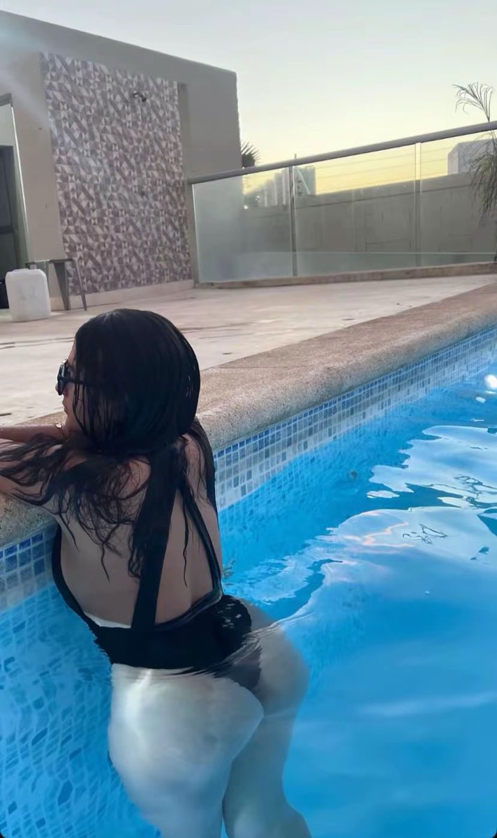 Hillary Andrea tweet media