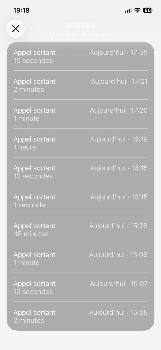 Anadelle24's tweet photo. @wizzair J’ai passé 2h à appeler Wizzair, quelqu’un a décroché une fois, a soufflé dans le combiné, et a raccroché. Le billet était low cost, apparemment le service client aussi. #wizzair #war #lowcost #callcenter https://t.co/lzGaz9ZMJT