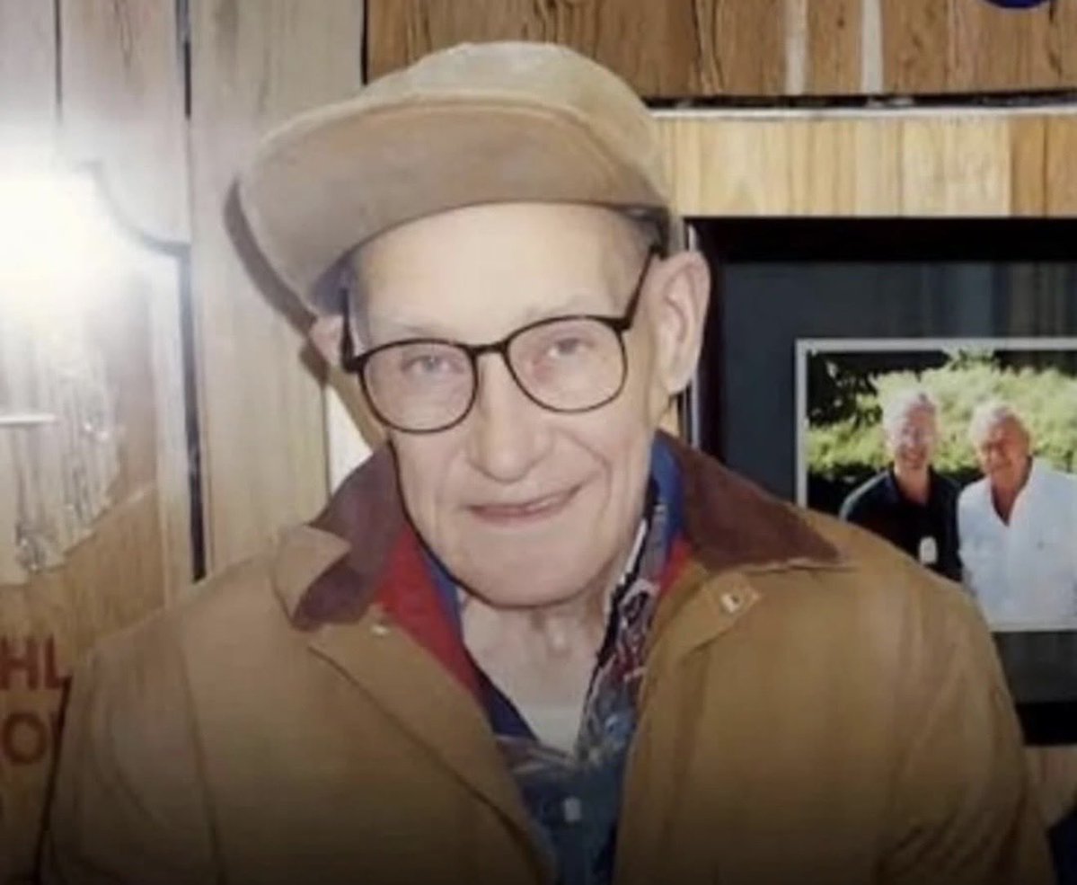 Dudes Posting Their W’s tweet media