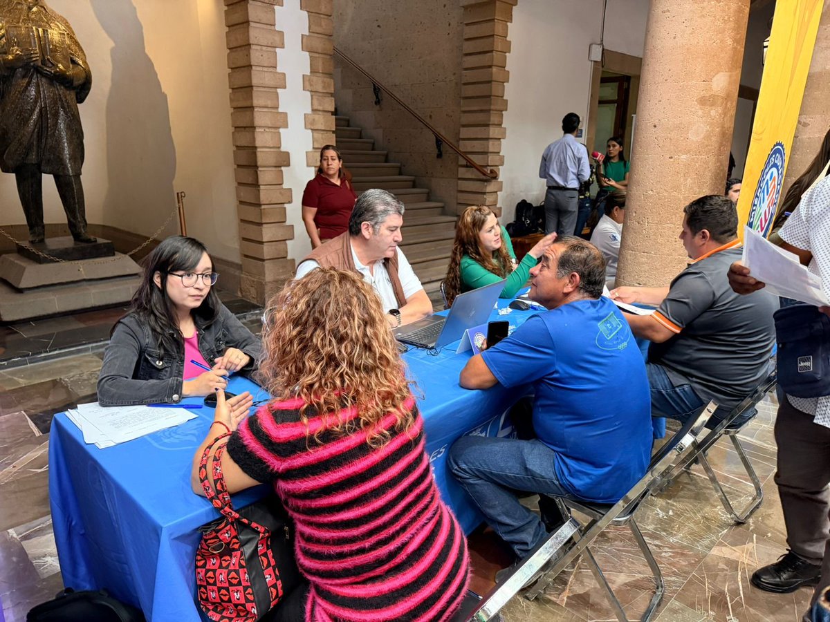 Dirección General de Obra Pública León tweet media