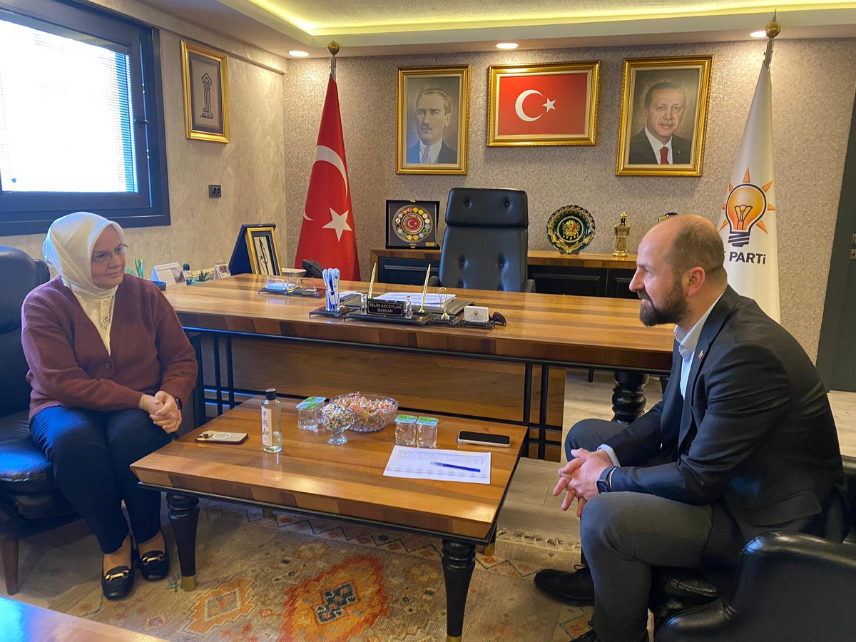 AkGolbasiResmi's tweet photo. Önceki Dönem Genel Merkez Kadın Kolları Başkanımız, Düzce Milletvekilimiz Sn. @aysekesir İlçe Başkanlığımızı Ziyaret etti. https://t.co/f8XxsBXWK3