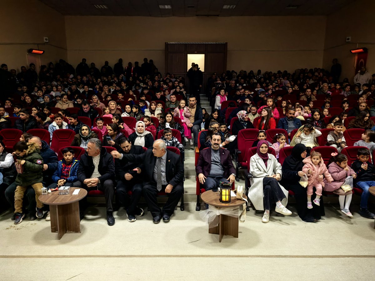Hekimhan_Gov's tweet photo. Kaymakamımız Sayın @mfgunlu ve kıymetli eşi Hanımefendi Fatıma Nur Ferda Günlü, İlçe Milli Eğitim Müdürlüğümüz tarafından METEM Lisesi Konferans Salonu’nda düzenlenen “Ramazan Gecesi” programına katıldı.
#maarifinkalbinderamazan
@TC_icisleri @TCMalatyaV @SeddarYavuz 
#Hekimhan https://t.co/mTtohTQiU2