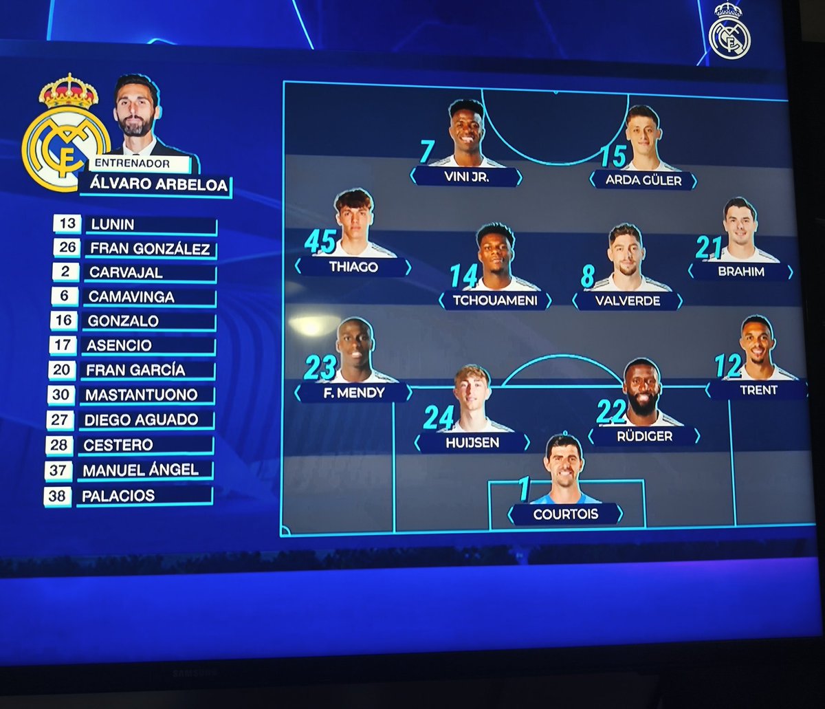 (fan) REAL MADRID FANS 🤍 tweet media