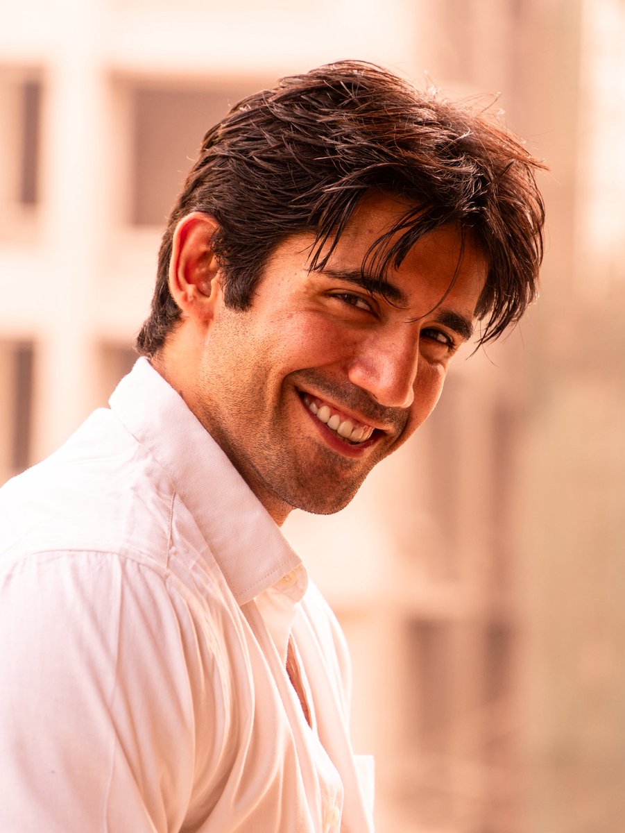 VSood12's tweet photo. Aur rupa naha liya? https://t.co/sFWla3l9mG