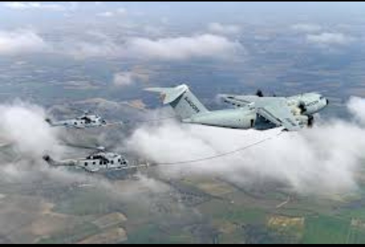 ImJustHere4X tweet media