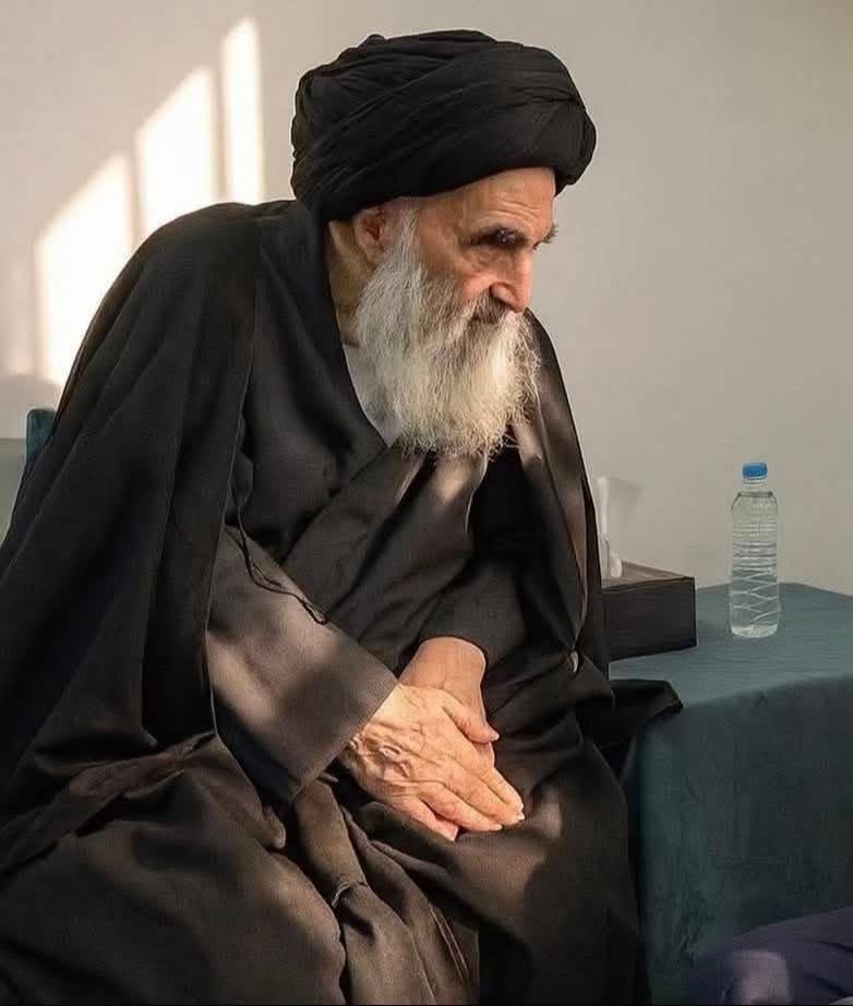 KhazaliNebras's tweet photo. بيان مكتب السيستاني 
بسمه تعالى
مع إحياء ذكرى القائد الراحل للجمهورية الإسلامية في إيران سماحة آية الله السيد علي خامنئي (رضوان الله عليه)، نأمل أن يوفَّق خلفه الكريم (حفظه الله تعالى) في خدمة الشعب الإيراني العظيم، ودفع شرّ الأعداء، والحفاظ على الوحدة والتماسك الوطني https://t.co/27pn5uksi8