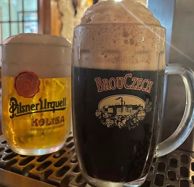 コリバ・レストラン
NYのアストリアにあるチェコ・スロバキアのレストラン、コリバは、伝統的なチェコとスロバキアの手作り家庭料理と飲み物を提供します。中央ヨーロッパの本当の味がここで楽しめます
詳細: metropagesjapan.com/restaurant/rev…

#koliba #ニューヨーク #チェコスロバキア料理 #シュニッツェル