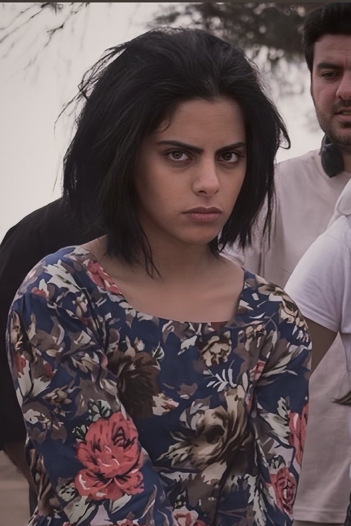 سِــيدرا• tweet media