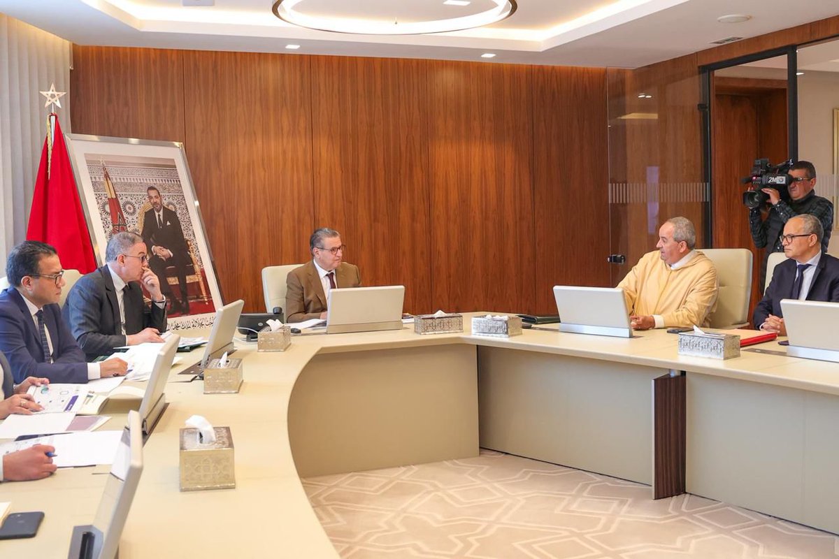 رئيس الحكومة المغربية tweet media