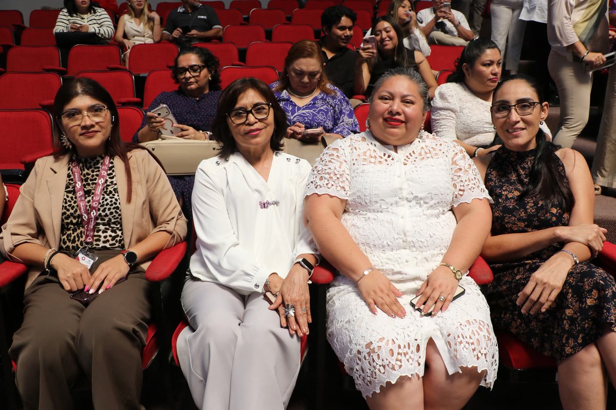 TJAAQRoo's tweet photo. La Magistrada Presidenta Minerva Maribel Moreno Cruz y la Magistrada Rubí Guadalupe Sulub Cih, titular de la Segunda Sala Ordinaria y Especializada del TJAAQROO, asistieron al Sexto Parlamento de Mujeres de Quintana Roo 2026, realizado en el @CongresoQRoo. #PorYParaTodas #8M 💜⚖️ https://t.co/0P4U9CIa3M