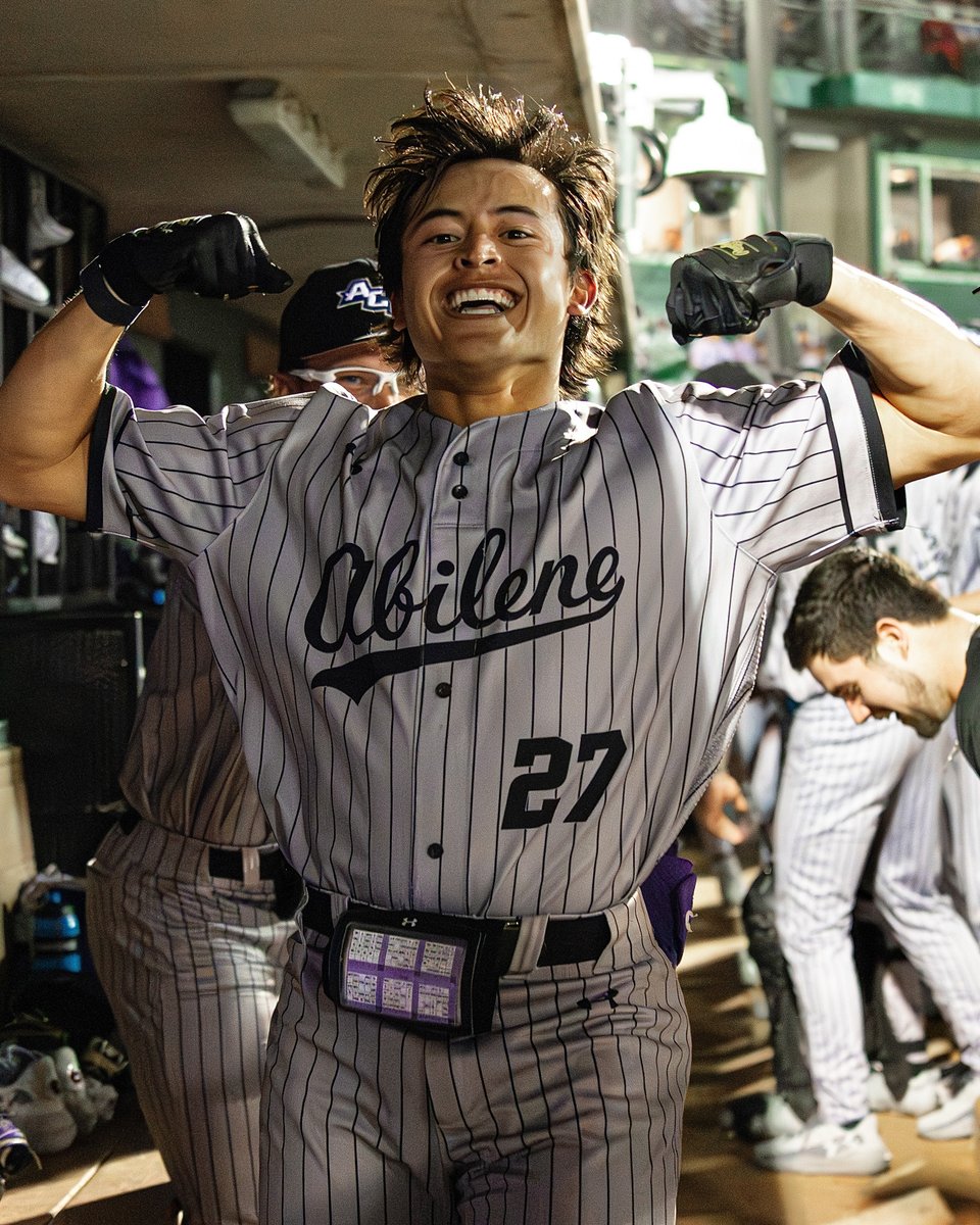 NCAABaseball's tweet photo. https://t.co/U7OJxAuyDw