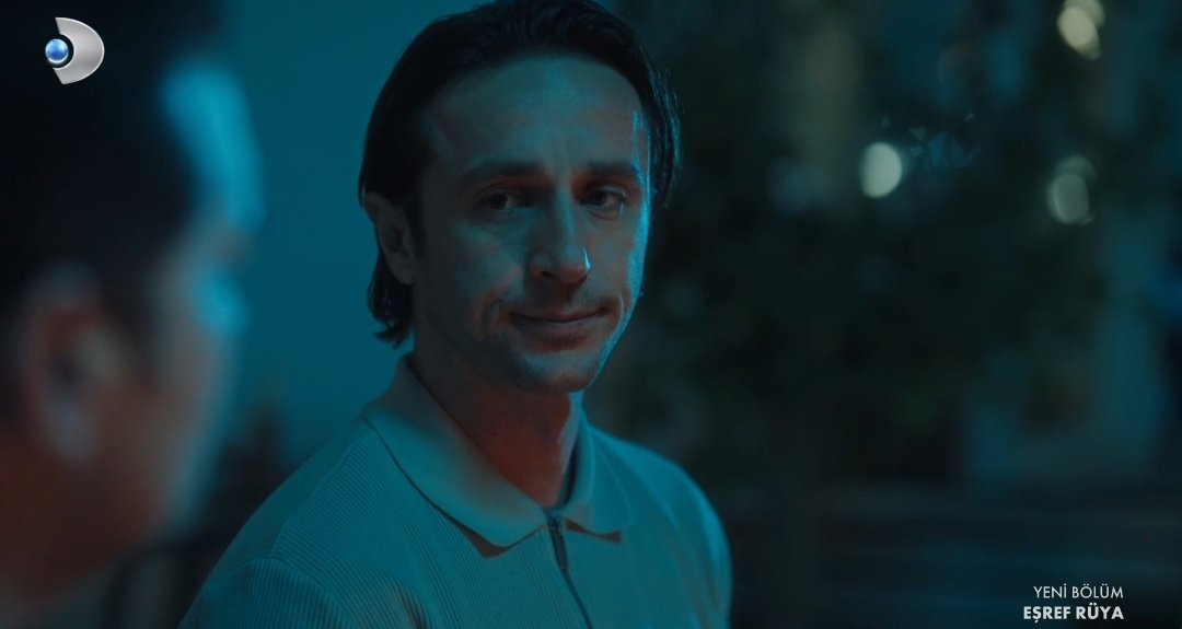 Mrska1998's tweet photo. - I feel like taking a knife and cutting my heart out.
- Your heart, or Nisan?
- There's nothing in my heart except Nisan.. 

Offf😩

#eşrefrüya • #eşsan https://t.co/29hETI2vC9