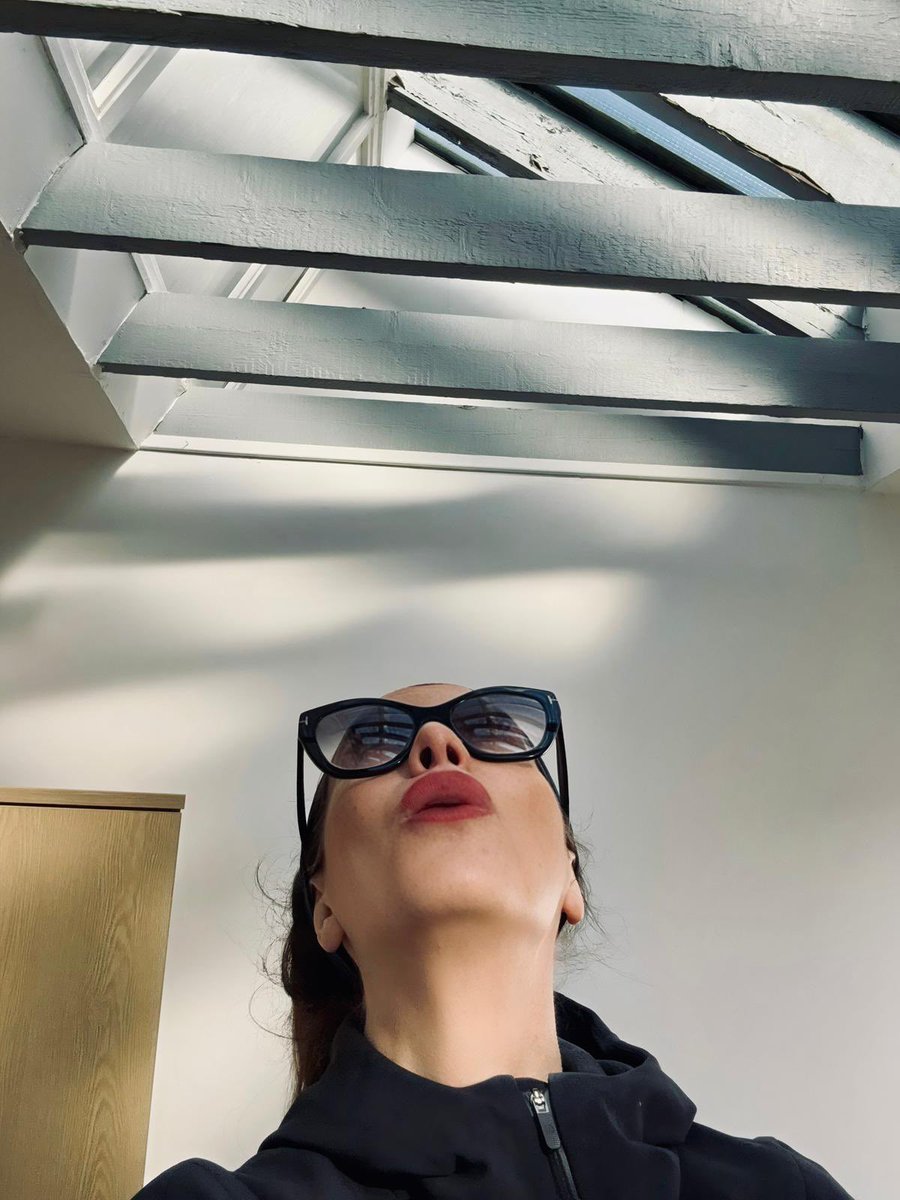 Rocketgirl tweet media