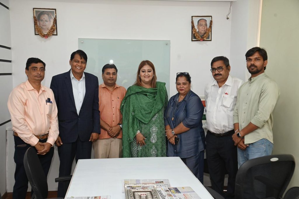 Seema Singh tweet media