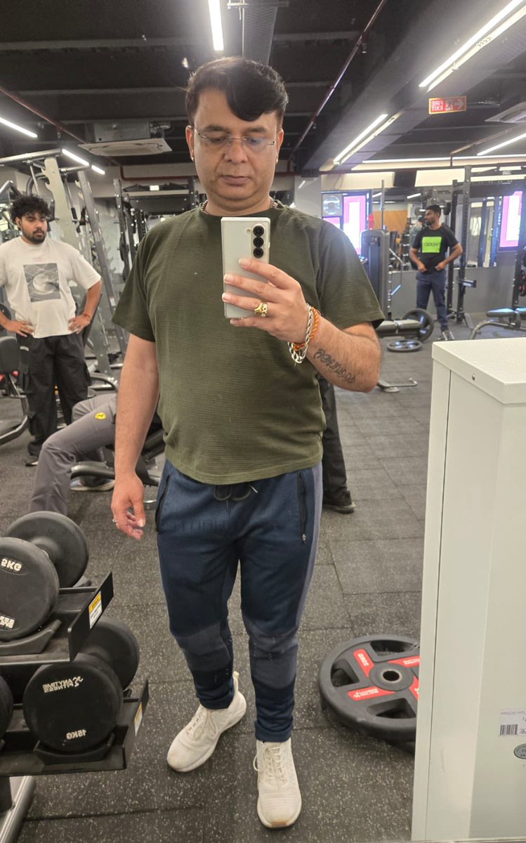 gaurish85Bjp's tweet image. तुम्हारी सोच से भी कई गुना आगे हैं तर्जुबे हमारे, क्यूंकि हम हादसे देखकर नहीं सह कर बड़े हुए हैं!

#Jammu #HarHarMahadev