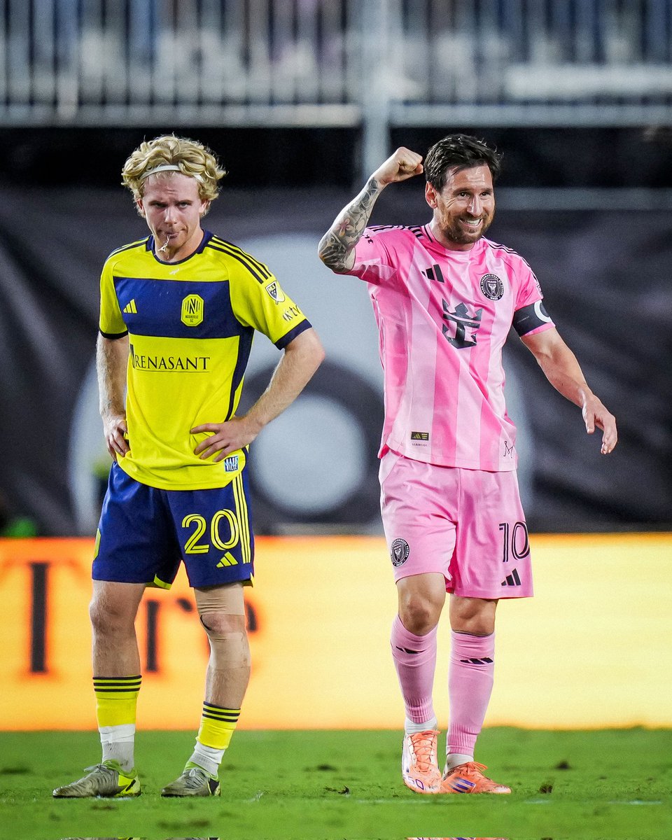 Sebas Crackbol tweet media