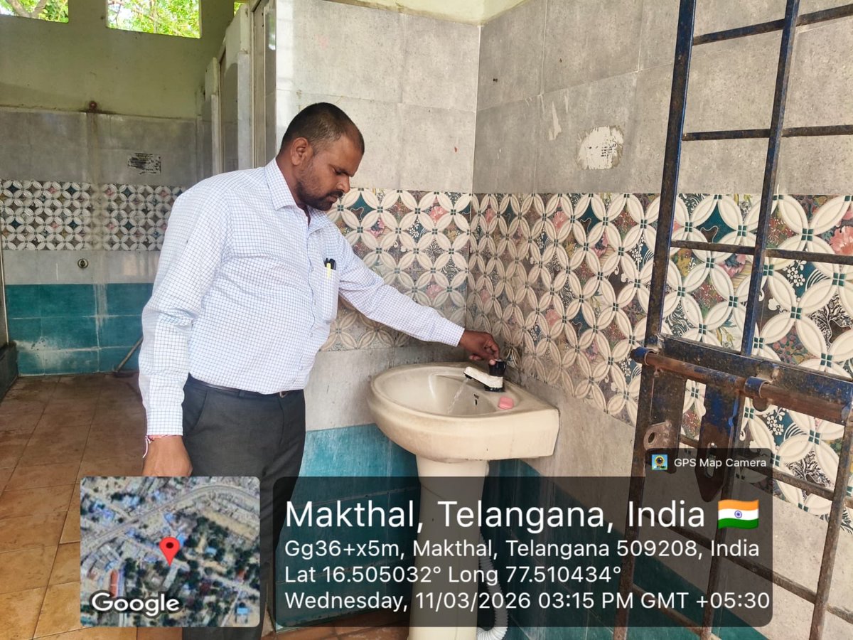 CommisionerMak1's tweet photo. Inspection the hotels &amp; restaurant kitchens told the owner's to maintain clean and also inspected the public toilet's 
#PrajaPalanaPragatiPranalika99daysactionplan #swachhsurvekshan2025 #TelanganaRising2047
@cdmatelangana
@TelanganaCMO
@collector_nrpt https://t.co/e0Tn2J1fVu