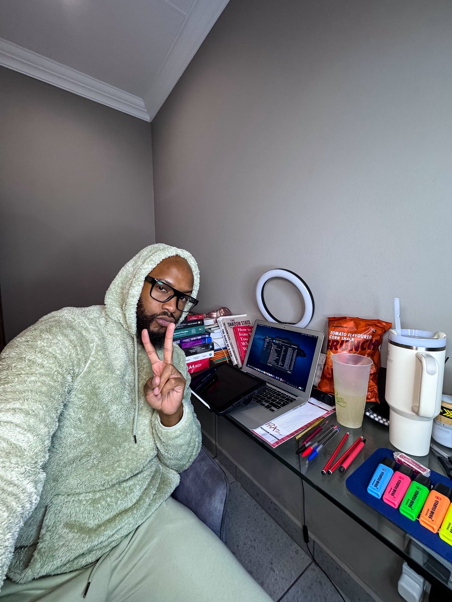 Mohale Motaung tweet media