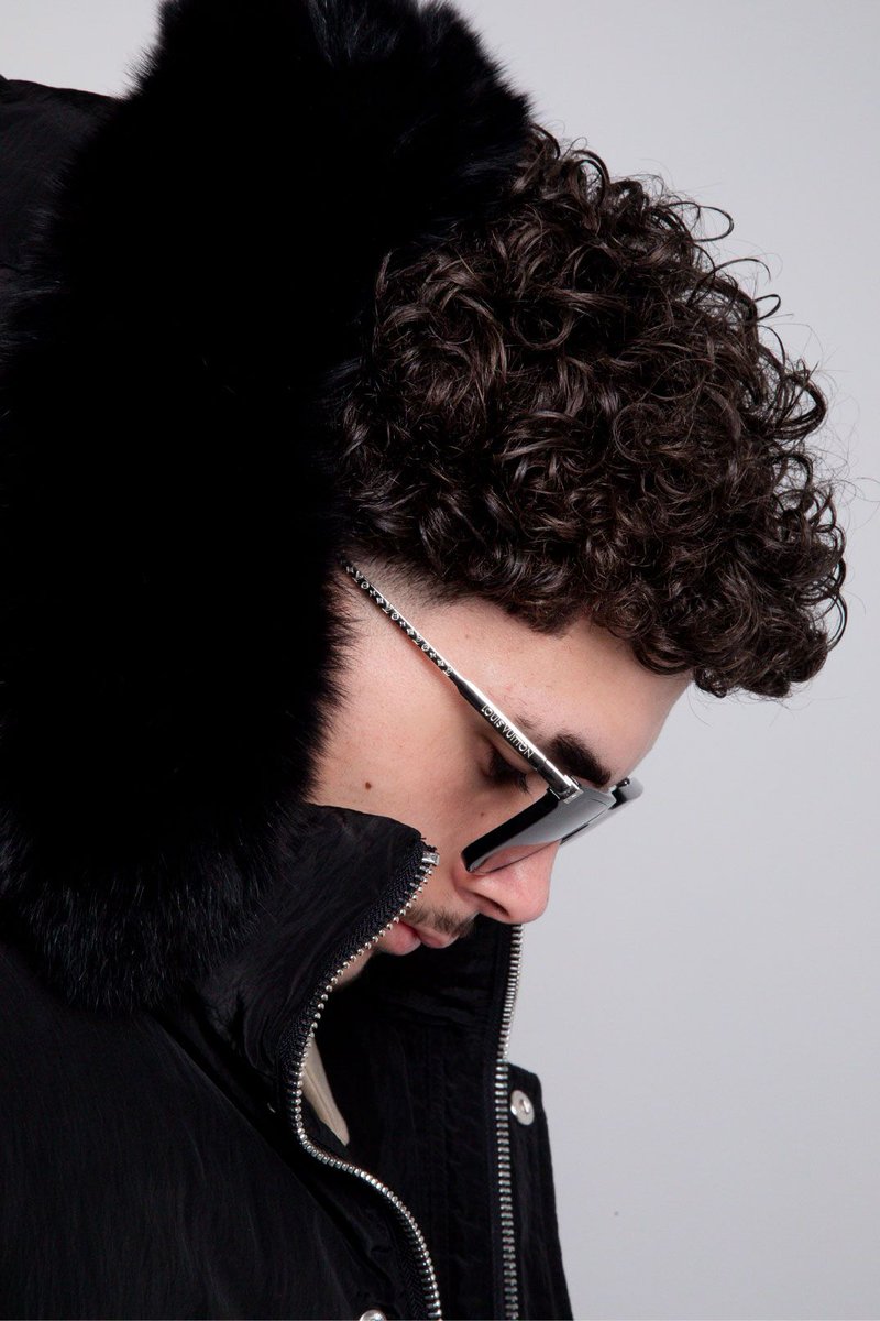 Every stitch tells a story. 🧵
Wrapped in warmth, detailed with a detachable fur-trimmed hood, and built with premium duck down - this puffer was made for the elements and the elite.
#ThetaForever #WinterLuxury #MenswearEssential