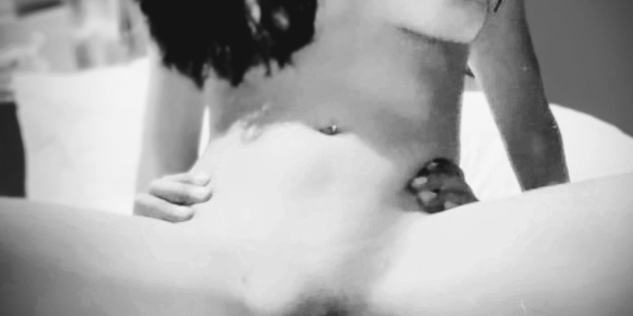 Cuando toca ser caballeroso y sostener a la dama, para que se siente bien. 😈

Memorias de un encuentro: #cuckold #Bull #Corneador 

Complice de aventuras y fantasías.