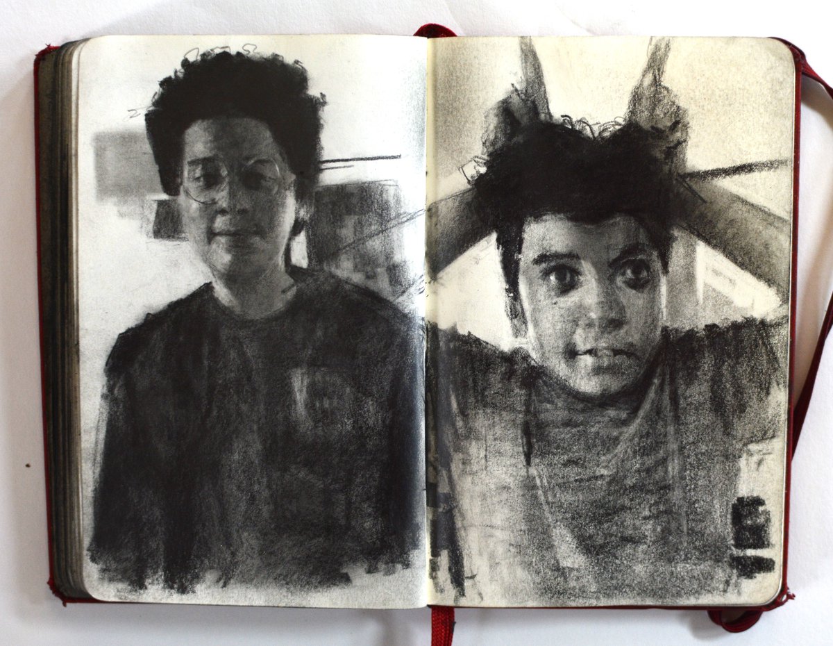 Montoya26Art's tweet image. Red sketchbook volume 2 page IDK

#portrait #fypageシ゚ #graphitedrawing #sketchbooktour #sketchbook