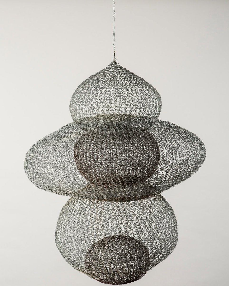 ArtButSports's tweet photo. @LevAkabas Untitled (s372), by Ruth Asawa, 1954 https://t.co/DK2hYjcFSf