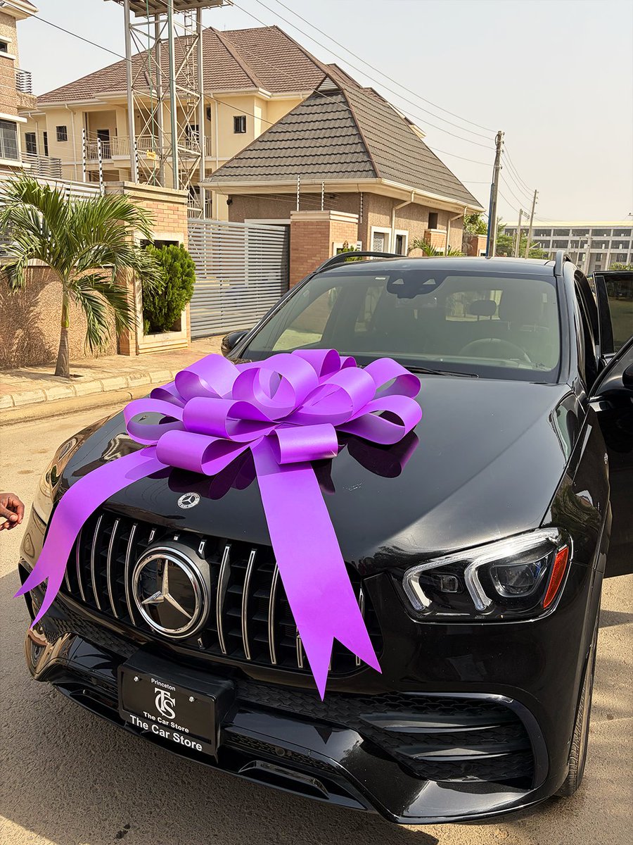 Mavvy_02's tweet photo. New whip alert🚨
Congrats mentor @Techriztm 🎉🍾

I appreciate the consistent effort you put into what you do and the fact that you do it best speaks of your excellence and prowess💪

I tap from your annointing boss🙏

More wins to come Big Tech 💜📈 https://t.co/aEKhrzcYEZ
