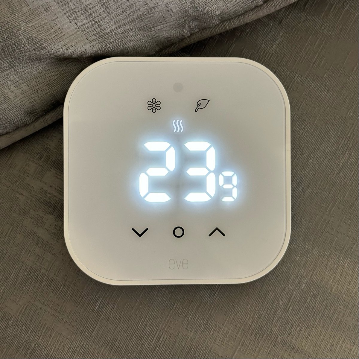 MatterSmarthome's tweet image. Ein erster Blick auf den Eve Thermostat für Europa. Der Matter-fähige Wandregler mit Thread soll in wenigen Wochen auf den Markt kommen. 

Gesehen auf der Light + Building in Frankfurt. #matter #smarthome #lightandbuilding