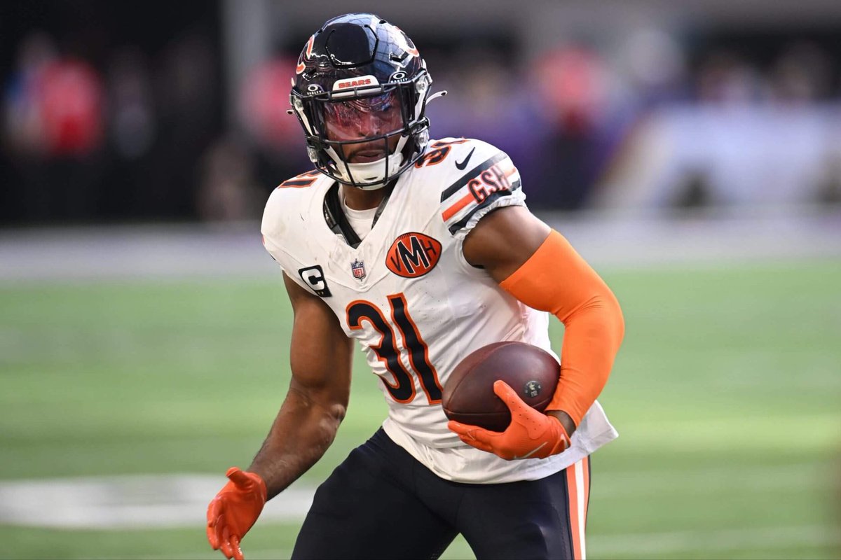 MayeIsKing tweet media