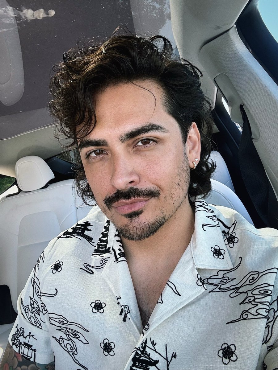 Robbie Daymond tweet media