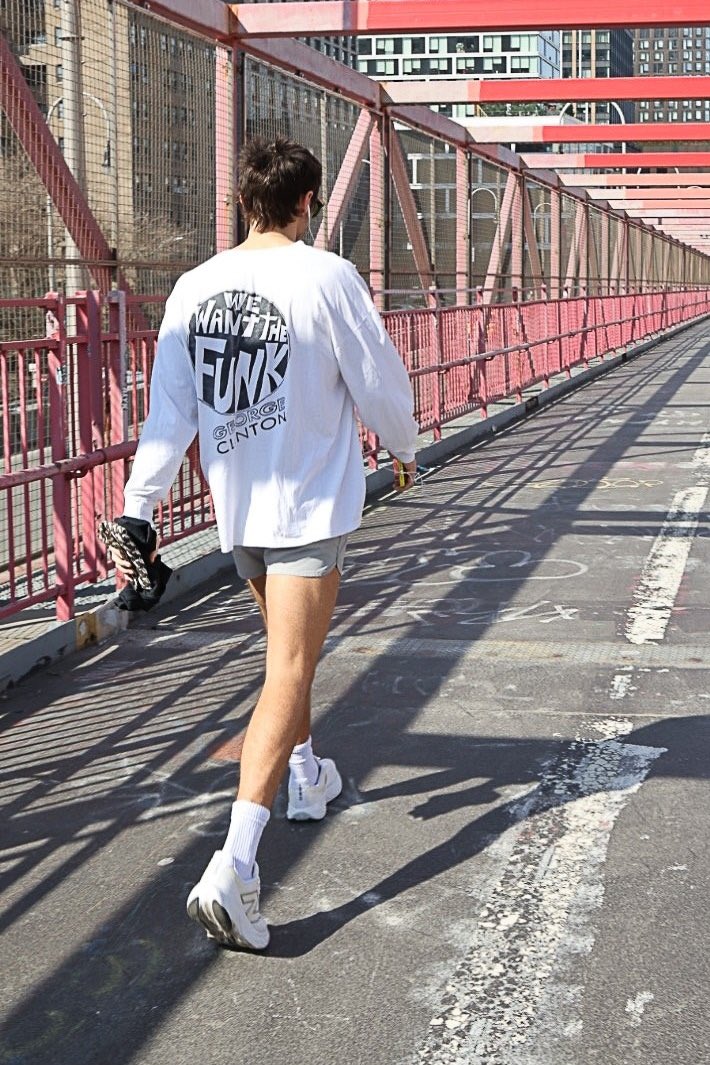 hsdcandids's tweet photo. Harry out in NYC - March 11 

https://t.co/ROcZc87cTe https://t.co/cVXDBY8CdX